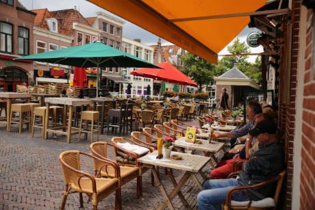 Photo Platte Stenenbrug in Alkmaar, View, Drink, Neighborhood, square, park