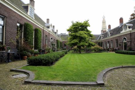 Photo Teylers Hofje in Haarlem, View, Sights & landmarks, Neighborhood, square, park