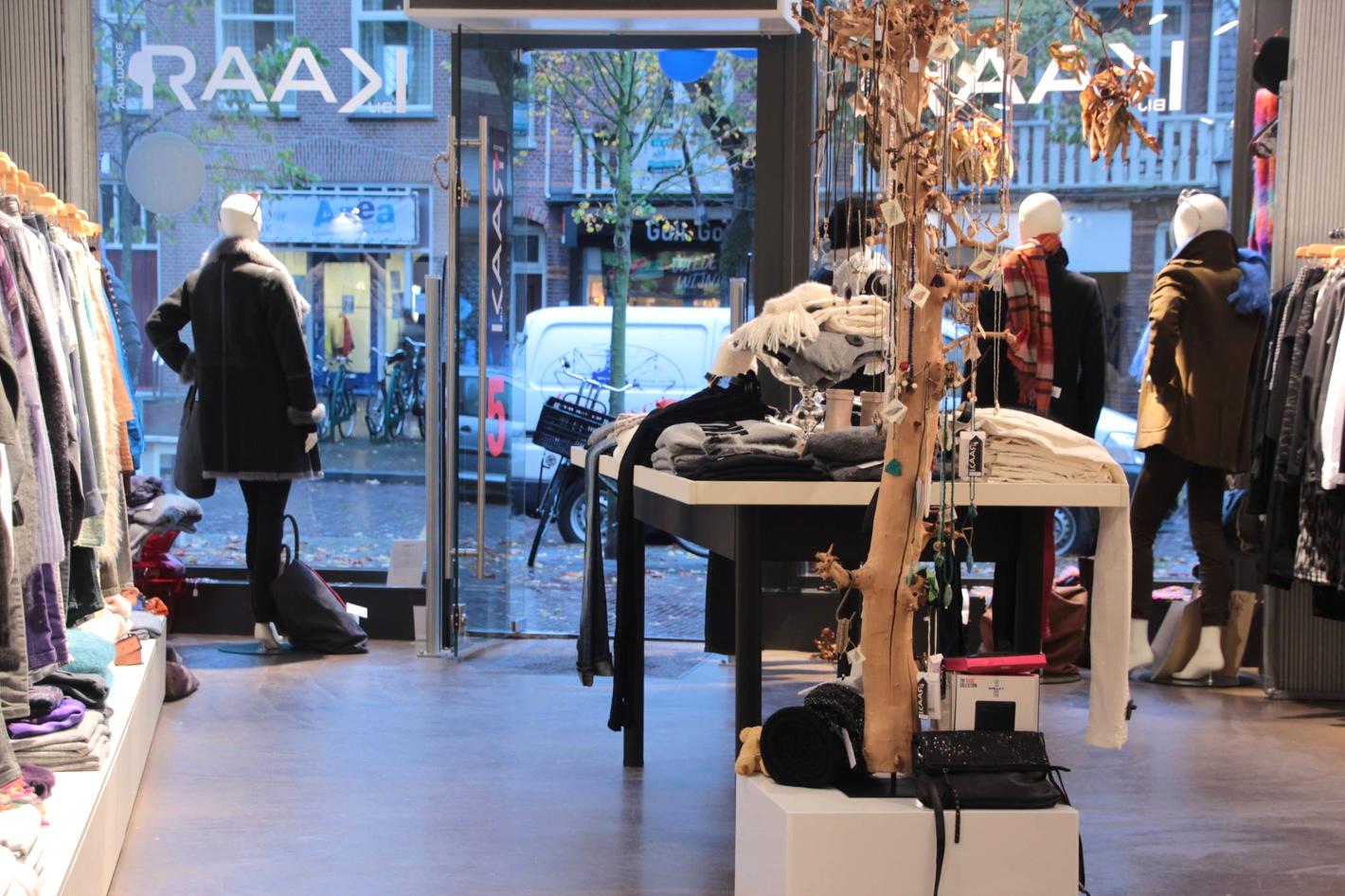 Photo Bij KAAR, Hart voor Mode in Hoorn, Shopping, Fun shopping - #2