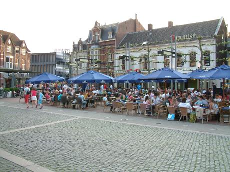 Photo Heuvel in Tilburg, View, Sights & landmarks, Neighborhood, square, park