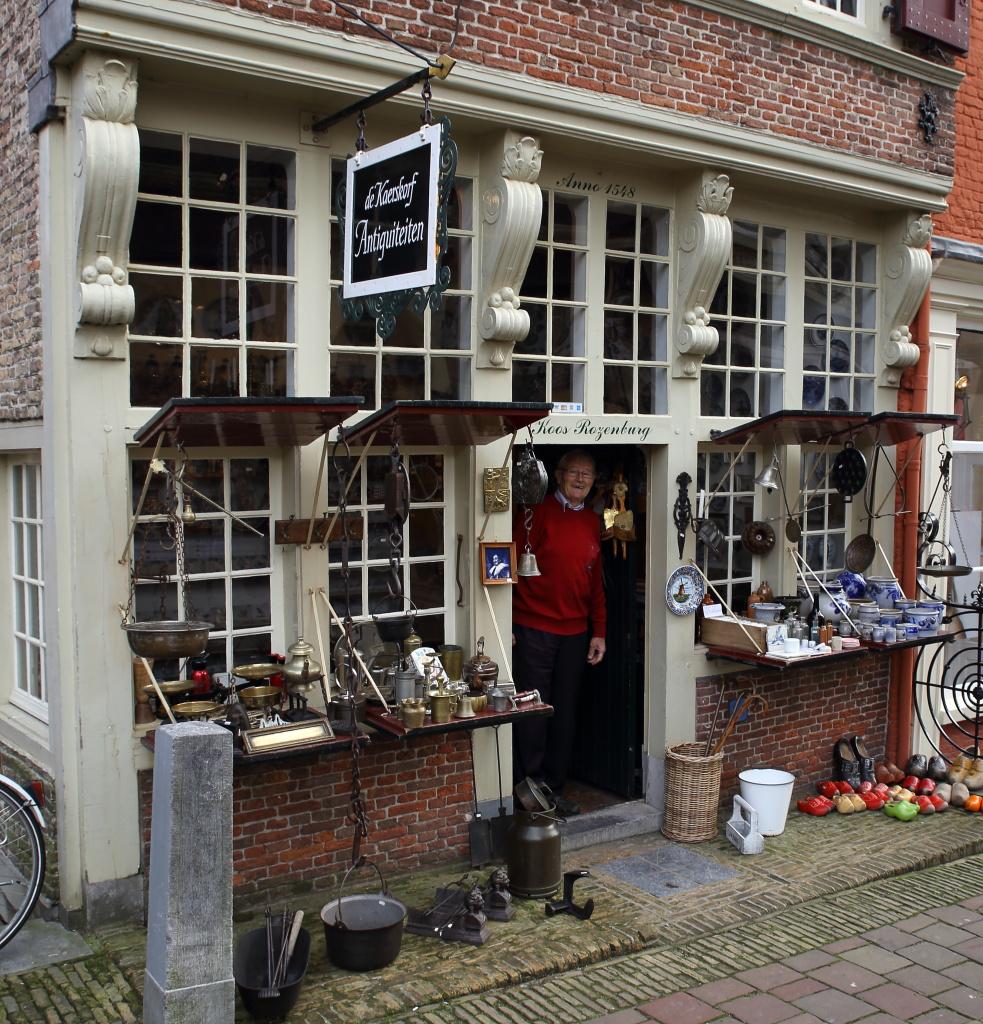 Photo Koos Rozenburg Antiquiteiten in Delft, Shopping, Lifestyle & cooking - #1