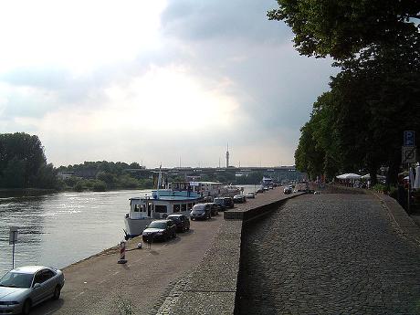 Photo Rijnkade in Arnhem, View, Neighborhood, square, park