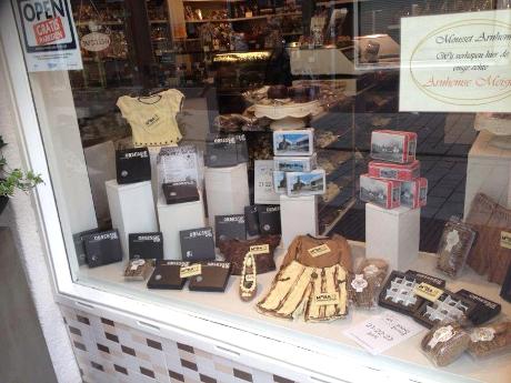 Photo Chocolaterie Mousset in Arnhem, Shopping, Buy gifts, Buy delicacies