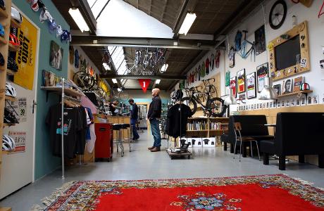 Photo Mechanieker in Amersfoort, Shopping, Hobby & leisure	