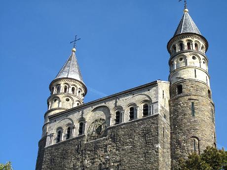 Photo Onze Lieve Vrouwe Basiliek in Maastricht, View, Visit museum, Sightseeing