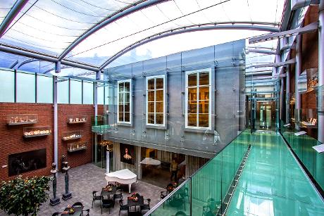 Photo Fotomuseum aan het Vrijthof in Maastricht, View, Museums & galleries