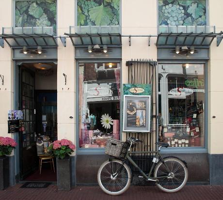 Photo De Stadsslijterij in Den Bosch, Shopping, Delicacies & specialties