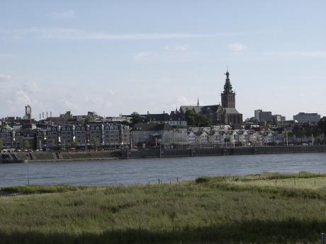 Photo Waalkade in Nijmegen, View, Neighborhood, square, park