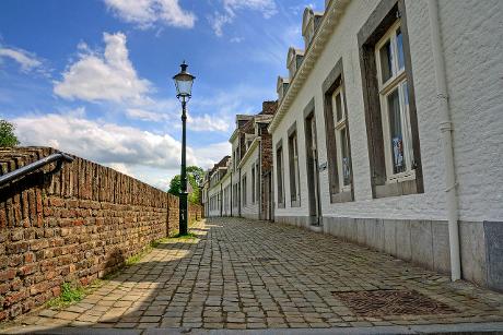 Photo Onze Lieve Vrouwewal in Maastricht, View, Sightseeing