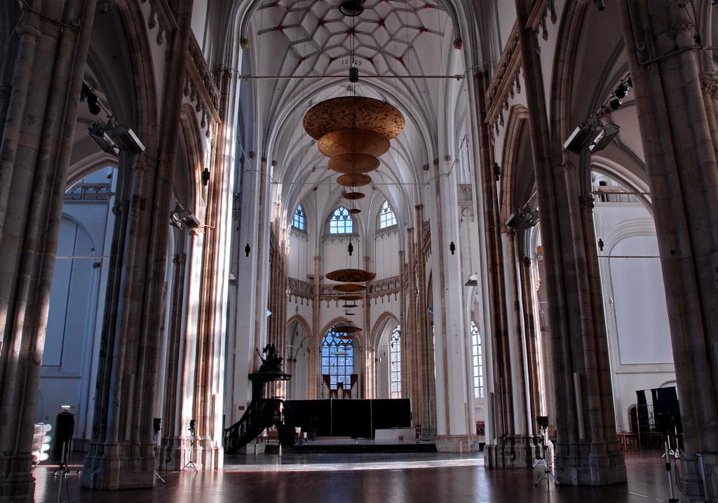 Photo Grote- of Eusebiuskerk in Arnhem, View, Sights & landmarks, Activities - #1