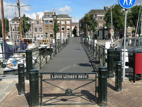 Photo Lange IJzeren brug in Dordrecht, View, Neighborhood, square, park