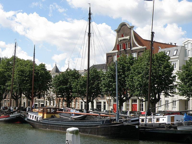 Photo Wolwevershaven in Dordrecht, View, Neighborhood, square, park - #1