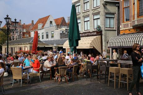 Photo Platte Stenenbrug in Alkmaar, View, Drink, Neighborhood, square, park