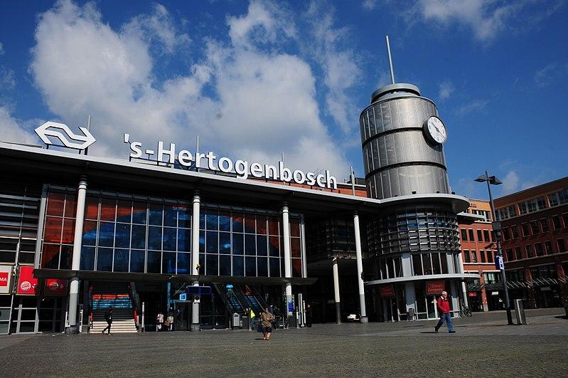 Photo NS Station Den Bosch in Den Bosch, Info, Public transport - #1