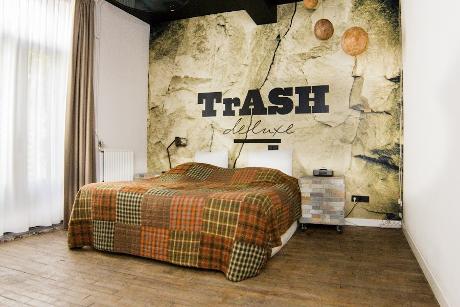 Photo Hotel Trash Deluxe in Maastricht, Sleep, Hotels & accommodations