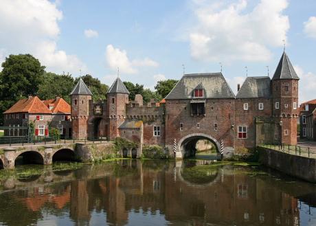 photo city guide of Amersfoort with tips nice shops, lunchrooms, restaurants, bars, sights and special places